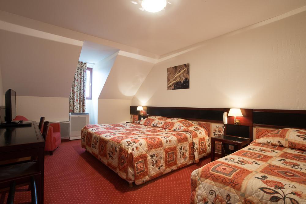 Hostellerie St Vincent Нюи-Сен-Жорж Номер фото